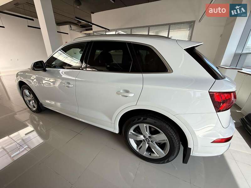 Внедорожник / Кроссовер Audi Q5 2017 в Хмельницком фото 6 Внедорожник / Кроссовер Audi Q5 2017 в Хмельницком