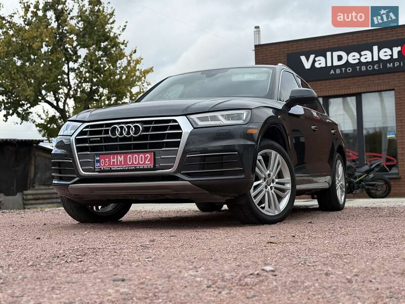 Позашляховик / Кросовер Audi Q5 2018 в Луцьку