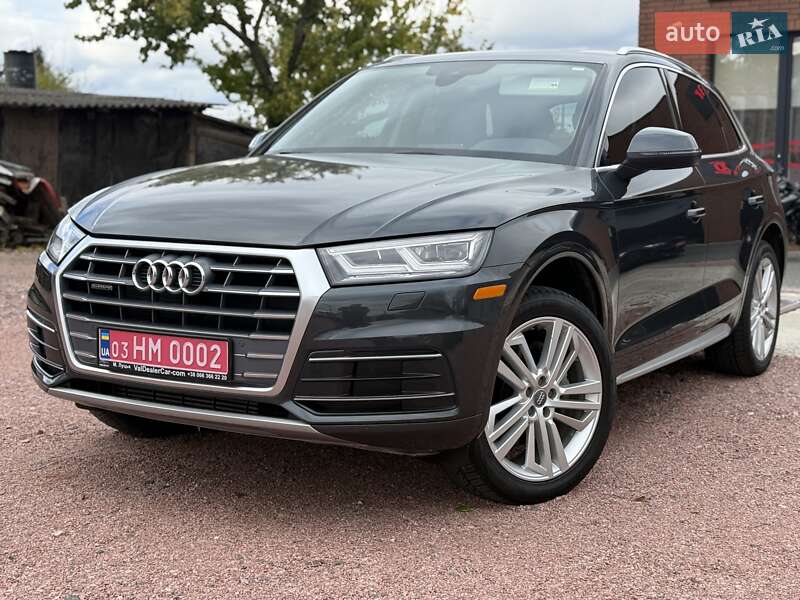 Позашляховик / Кросовер Audi Q5 2018 в Луцьку