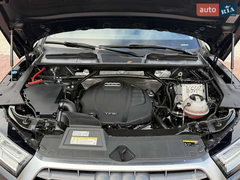 Позашляховик / Кросовер Audi Q5 2018 в Луцьку