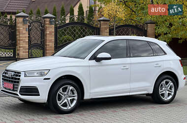 Позашляховик / Кросовер Audi Q5 2018 в Луцьку