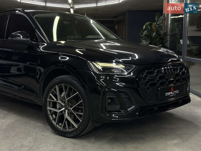 Внедорожник / Кроссовер Audi Q5 2021 в Одессе