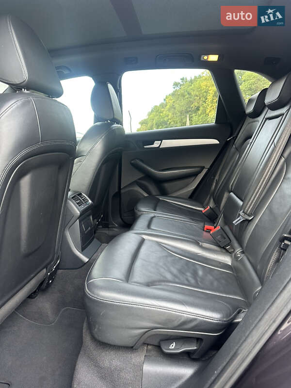 Позашляховик / Кросовер Audi Q5 2012 в Луцьку фото 26 Позашляховик / Кросовер Audi Q5 2012 в Луцьку