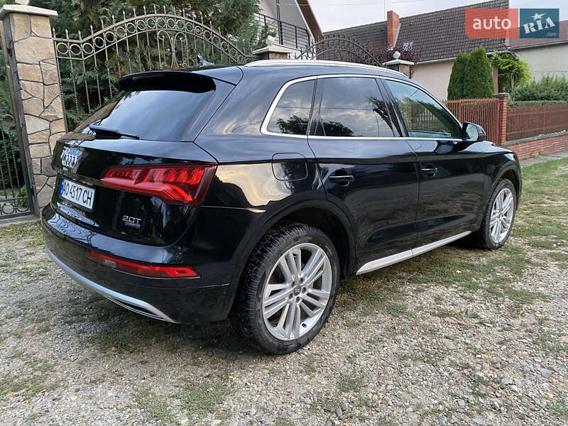 Позашляховик / Кросовер Audi Q5 2018 в Береговому