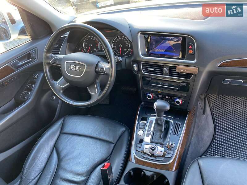 Внедорожник / Кроссовер Audi Q5 2015 в Львове