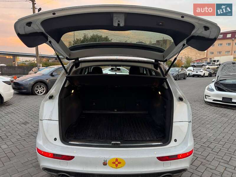 Внедорожник / Кроссовер Audi Q5 2015 в Луцке