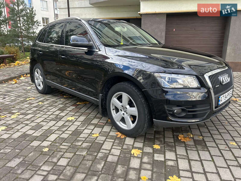 Позашляховик / Кросовер Audi Q5 2011 в Івано-Франківську