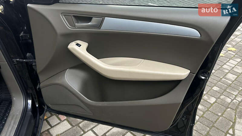 Позашляховик / Кросовер Audi Q5 2011 в Івано-Франківську