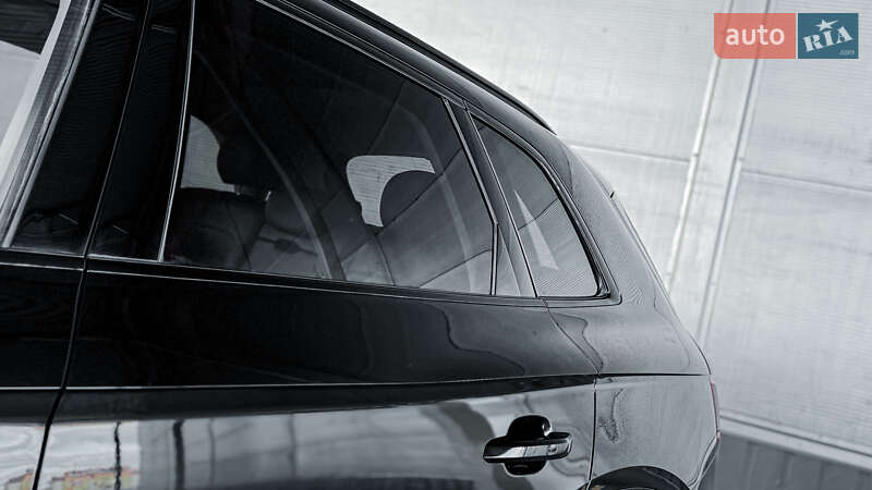 Позашляховик / Кросовер Audi Q5 2019 в Рівному