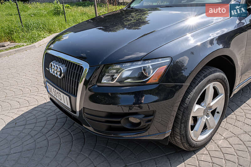 Внедорожник / Кроссовер Audi Q5 2011 в Луцке