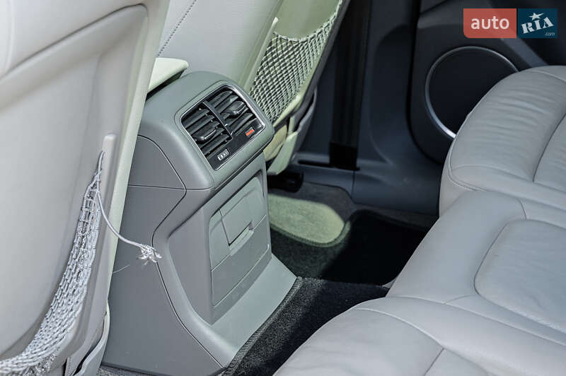 Внедорожник / Кроссовер Audi Q5 2011 в Луцке