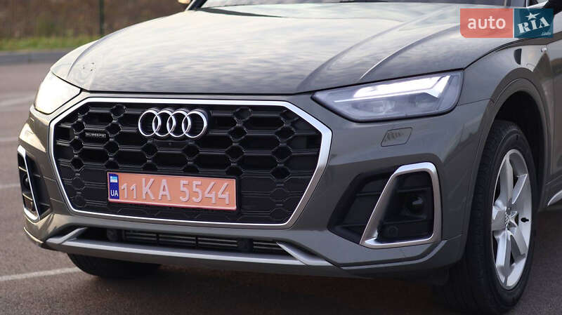 Внедорожник / Кроссовер Audi Q5 2022 в Киеве