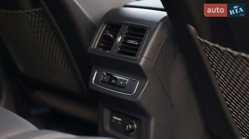 Внедорожник / Кроссовер Audi Q5 2022 в Киеве