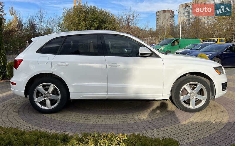 Внедорожник / Кроссовер Audi Q5 2011 в Львове
