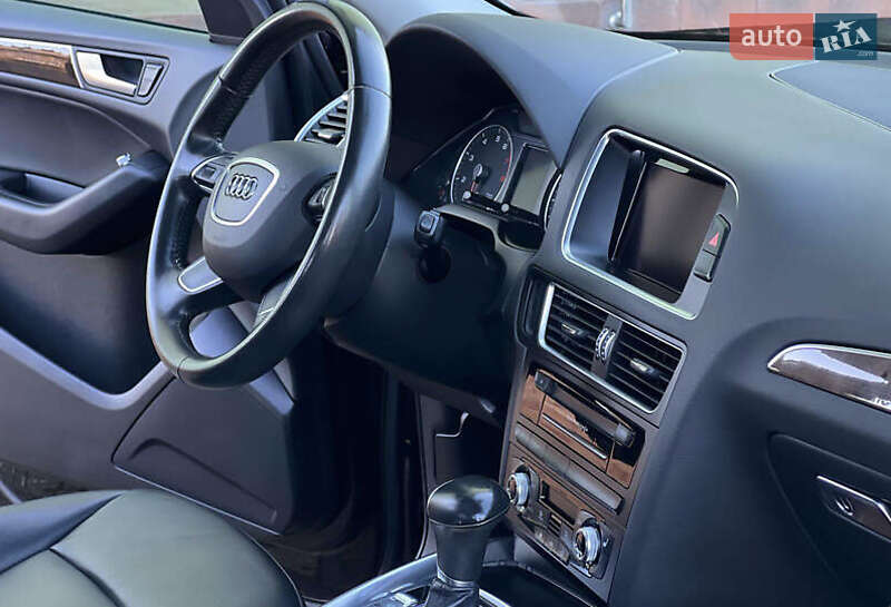 Позашляховик / Кросовер Audi Q5 2016 в Івано-Франківську