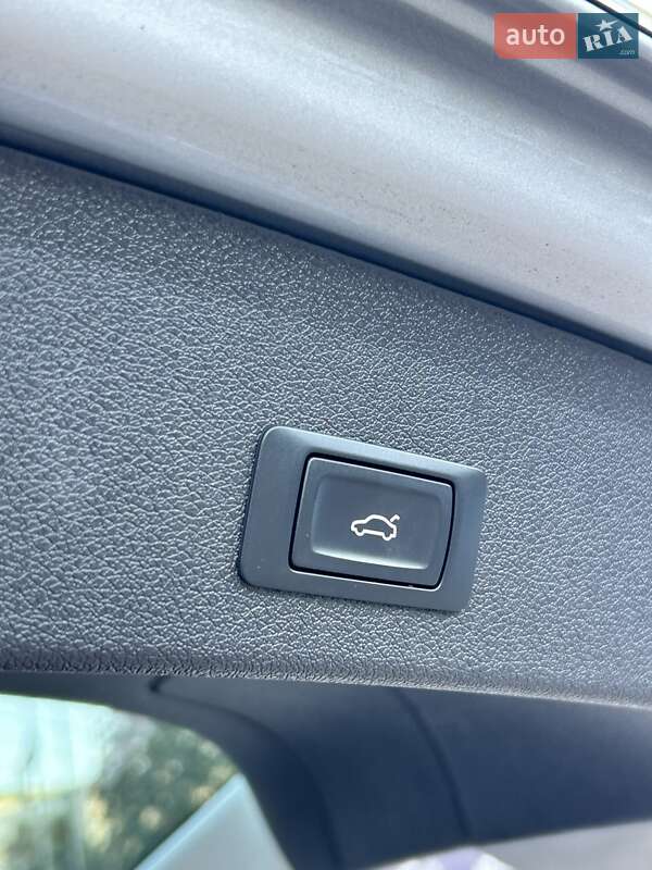 Позашляховик / Кросовер Audi Q5 2016 в Сумах