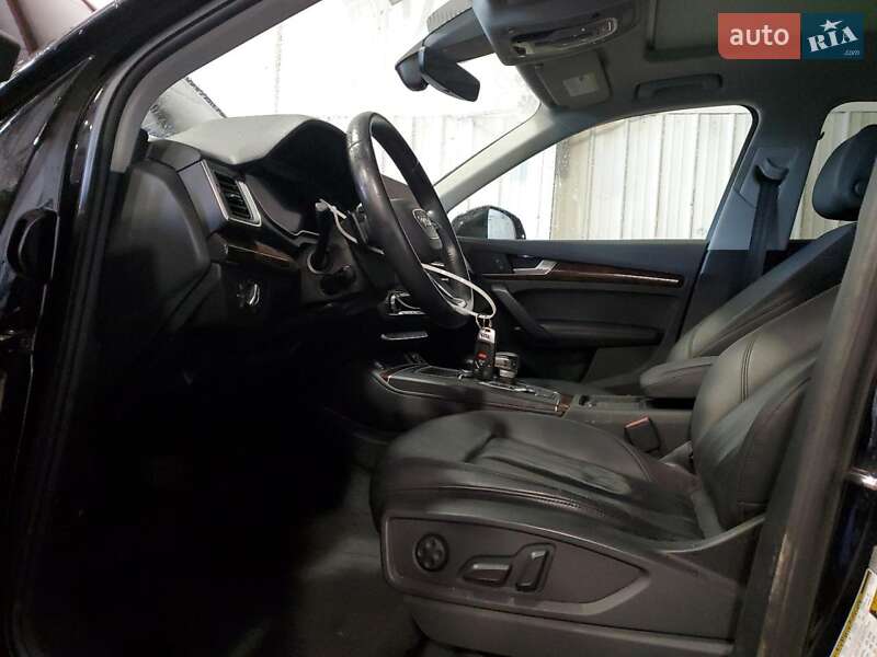 Позашляховик / Кросовер Audi Q5 2019 в Львові фото 7 Позашляховик / Кросовер Audi Q5 2019 в Львові