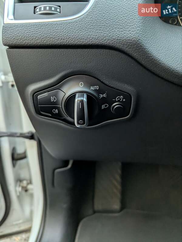 Позашляховик / Кросовер Audi Q5 2015 в Києві