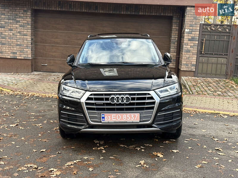 Позашляховик / Кросовер Audi Q5 2018 в Києві
