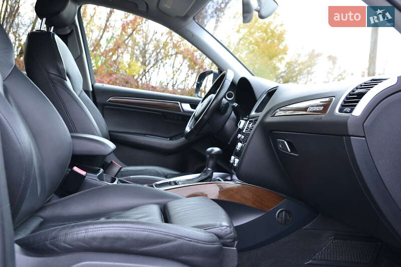 Позашляховик / Кросовер Audi Q5 2013 в Луцьку фото 23 Позашляховик / Кросовер Audi Q5 2013 в Луцьку