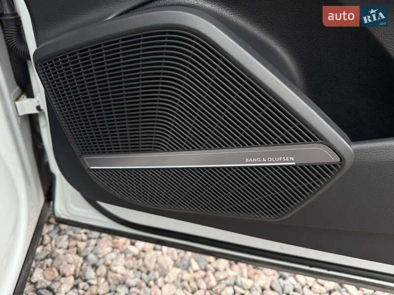 Позашляховик / Кросовер Audi Q5 2023 в Києві