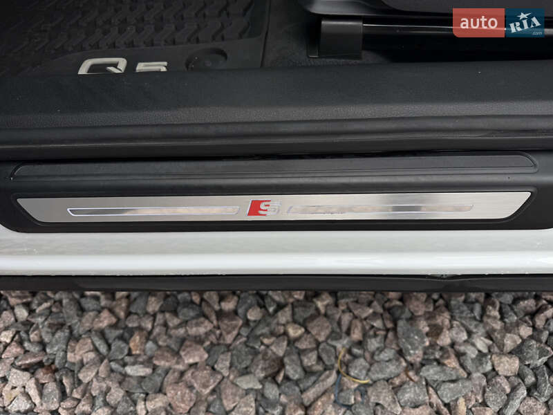 Позашляховик / Кросовер Audi Q5 2023 в Києві
