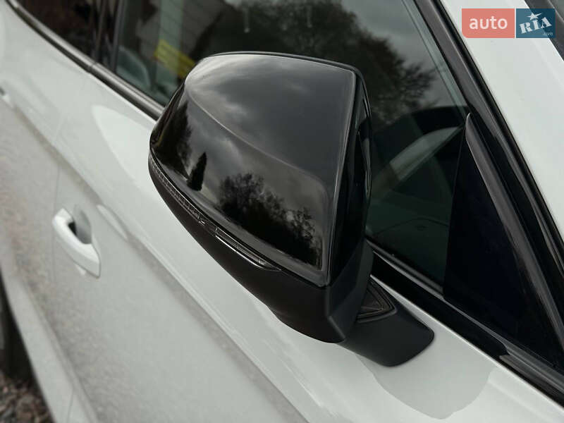 Позашляховик / Кросовер Audi Q5 2023 в Києві