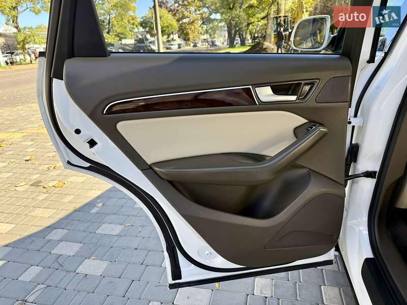 Внедорожник / Кроссовер Audi Q5 2016 в Одессе