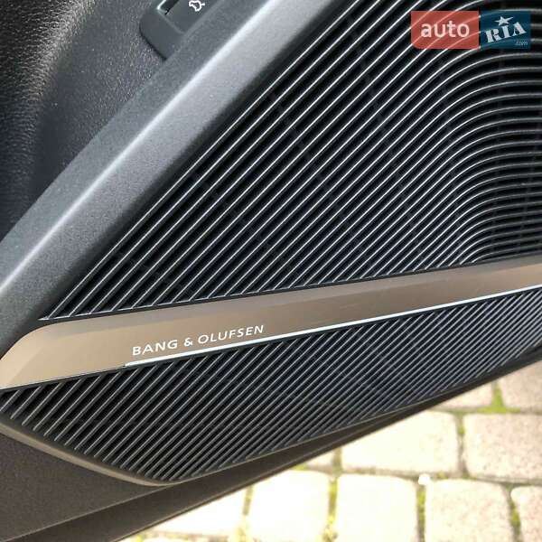 Позашляховик / Кросовер Audi Q5 2018 в Львові фото 22 Позашляховик / Кросовер Audi Q5 2018 в Львові