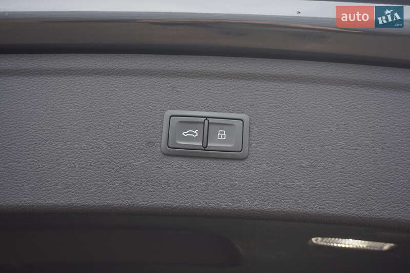 Позашляховик / Кросовер Audi Q5 2019 в Одесі фото 42 Позашляховик / Кросовер Audi Q5 2019 в Одесі