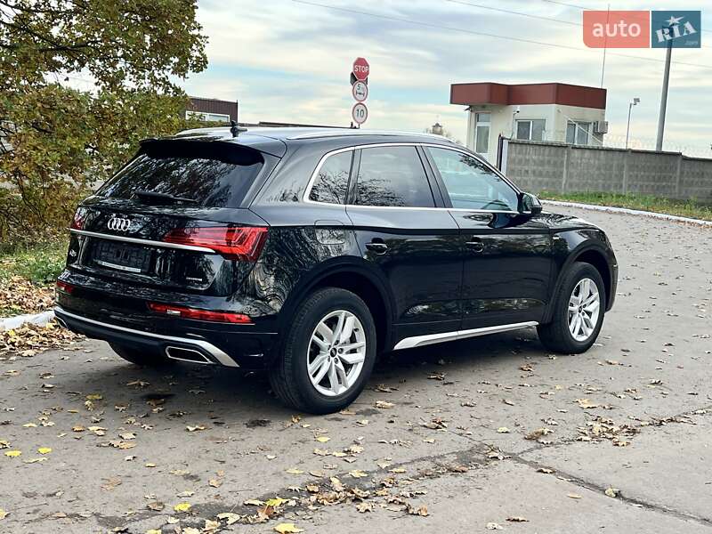 Позашляховик / Кросовер Audi Q5 2023 в Києві