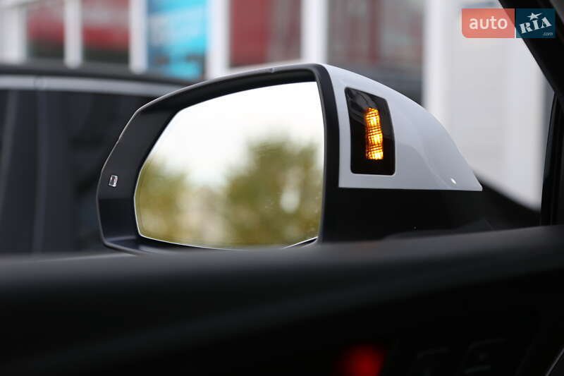 Позашляховик / Кросовер Audi Q5 2019 в Києві фото 30 Позашляховик / Кросовер Audi Q5 2019 в Києві