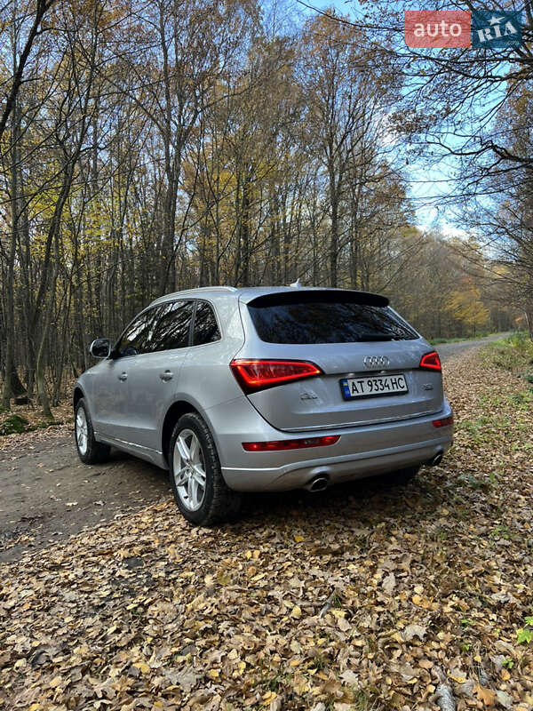 Позашляховик / Кросовер Audi Q5 2015 в Івано-Франківську