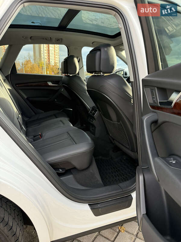 Позашляховик / Кросовер Audi Q5 2018 в Харкові