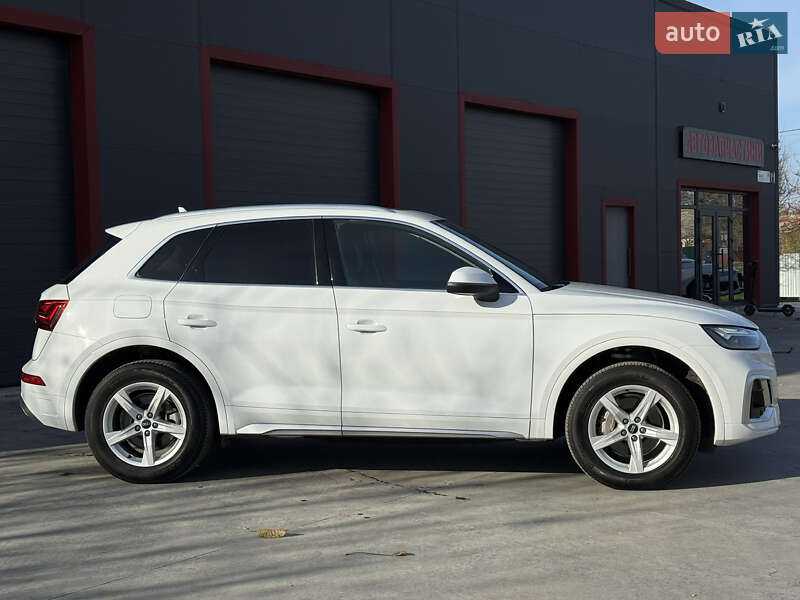 Позашляховик / Кросовер Audi Q5 2023 в Баришівка