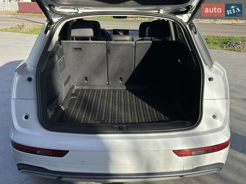 Позашляховик / Кросовер Audi Q5 2023 в Баришівка