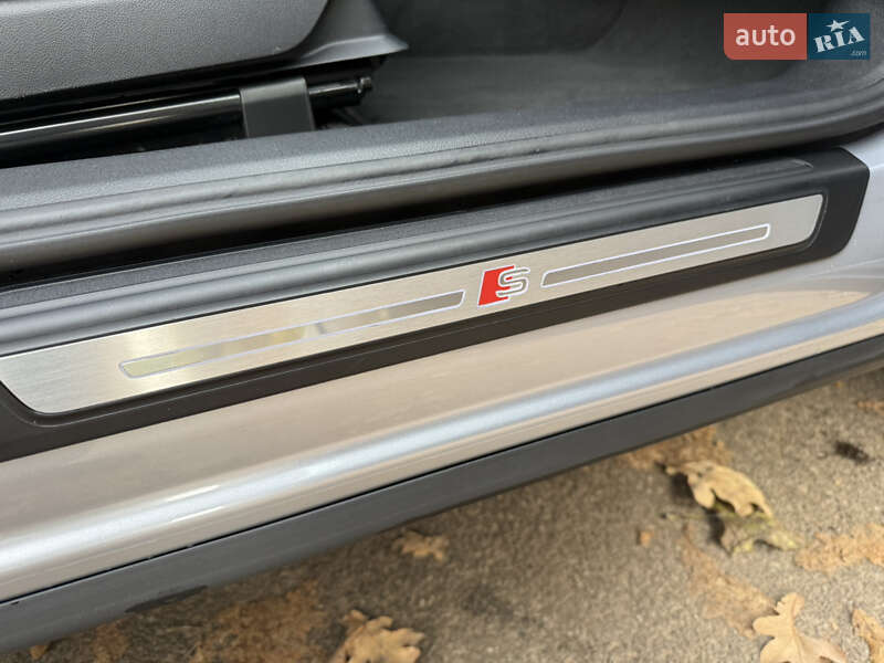 Внедорожник / Кроссовер Audi Q5 2022 в Киеве