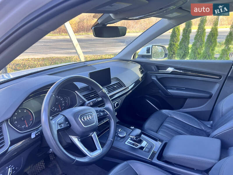 Позашляховик / Кросовер Audi Q5 2018 в Києві