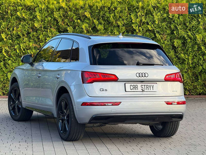 Позашляховик / Кросовер Audi Q5 2018 в Стрию