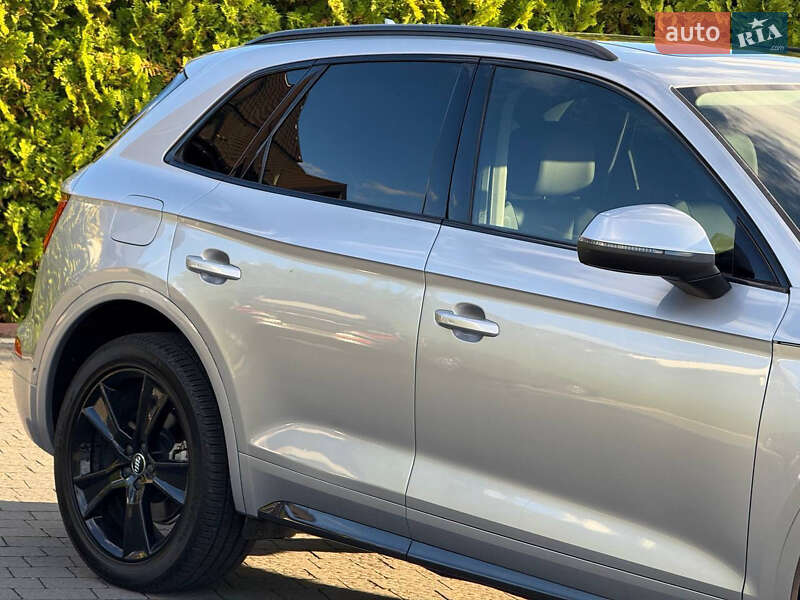 Позашляховик / Кросовер Audi Q5 2018 в Стрию