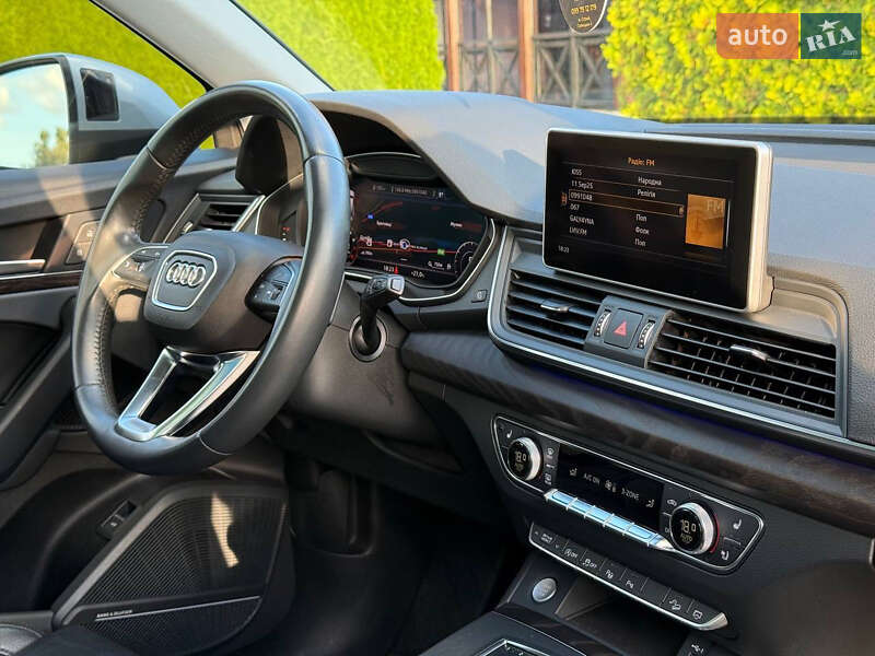 Позашляховик / Кросовер Audi Q5 2018 в Стрию