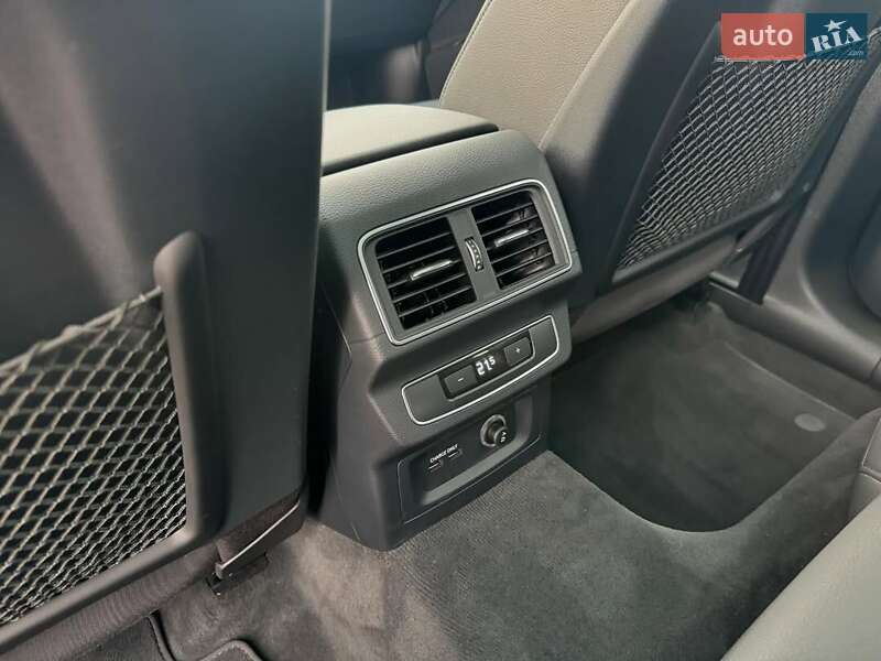 Внедорожник / Кроссовер Audi Q5 2018 в Ивано-Франковске