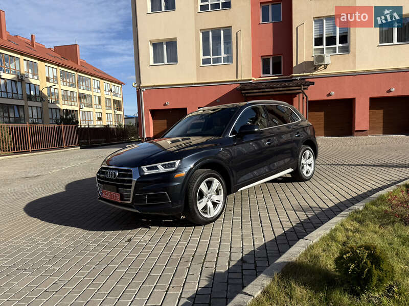 Позашляховик / Кросовер Audi Q5 2019 в Львові фото 10 Позашляховик / Кросовер Audi Q5 2019 в Львові