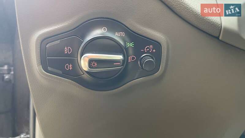 Внедорожник / Кроссовер Audi Q5 2011 в Киеве фото 15 Внедорожник / Кроссовер Audi Q5 2011 в Киеве