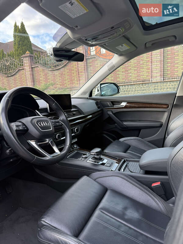 Позашляховик / Кросовер Audi Q5 2019 в Рівному