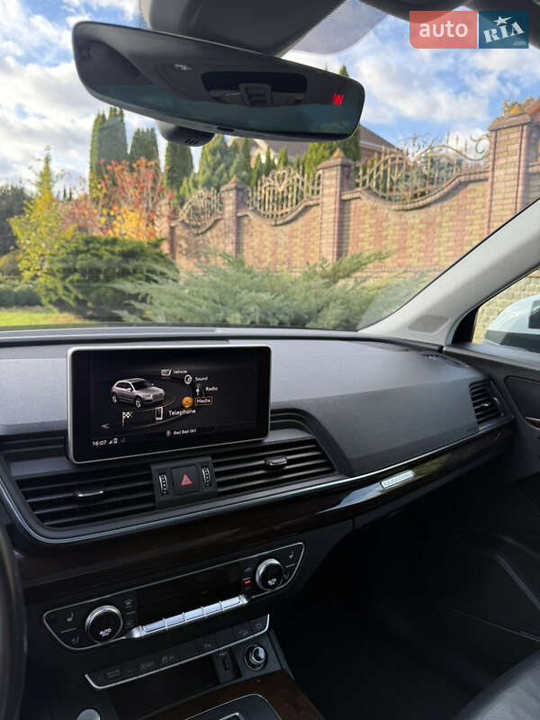 Позашляховик / Кросовер Audi Q5 2019 в Рівному