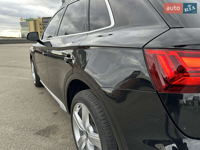 Позашляховик / Кросовер Audi Q5 2021 в Києві фото 12 Позашляховик / Кросовер Audi Q5 2021 в Києві