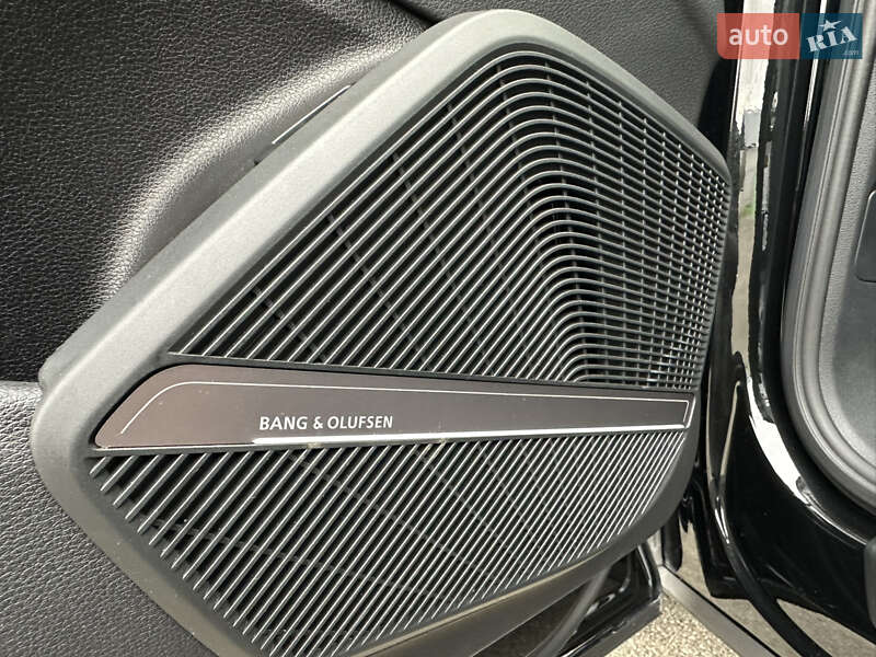 Позашляховик / Кросовер Audi Q5 2021 в Києві фото 22 Позашляховик / Кросовер Audi Q5 2021 в Києві