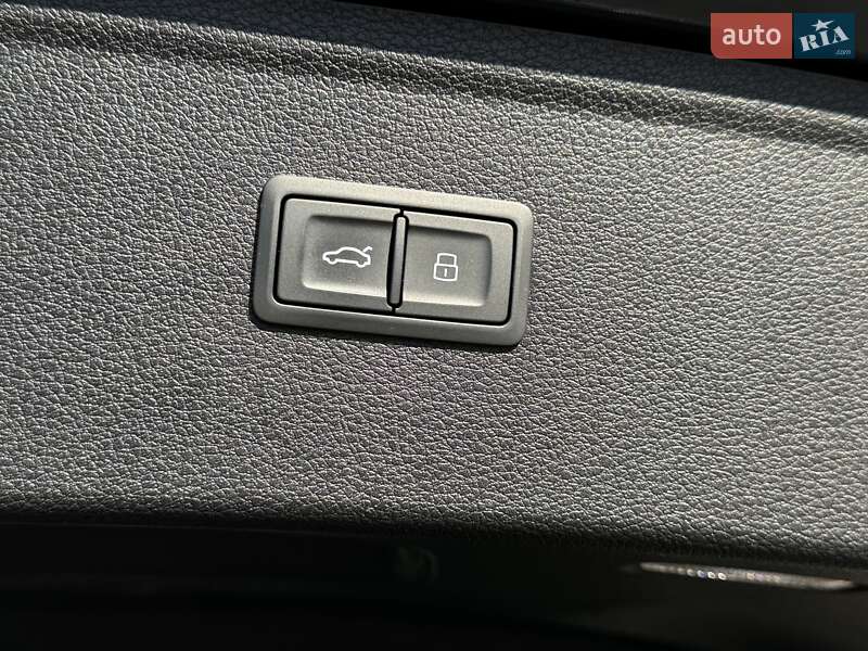 Внедорожник / Кроссовер Audi Q5 2019 в Одессе фото 16 Внедорожник / Кроссовер Audi Q5 2019 в Одессе
