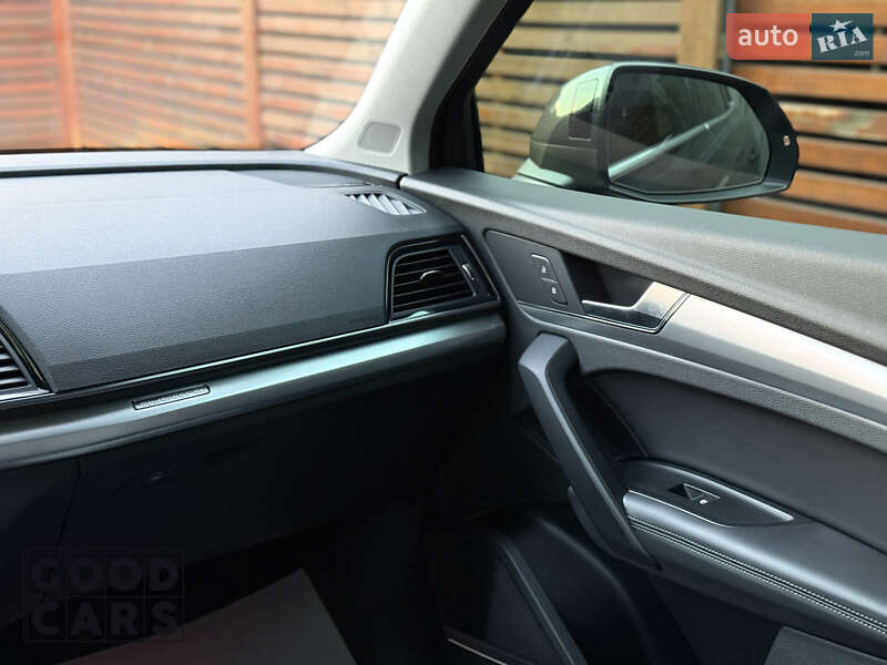 Позашляховик / Кросовер Audi Q5 2020 в Одесі